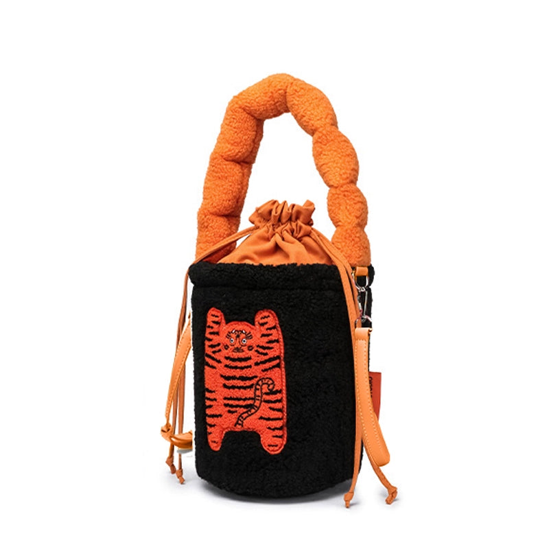 RUOYUSTUDIO Original Design 2024 Fall/Winter Plush Handheld Crossbody Bucket Bag